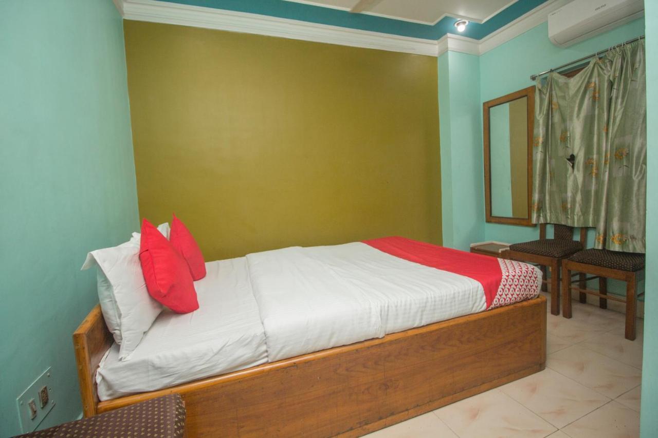 Oyo 48133 Hotel Payel Malda Екстер'єр фото