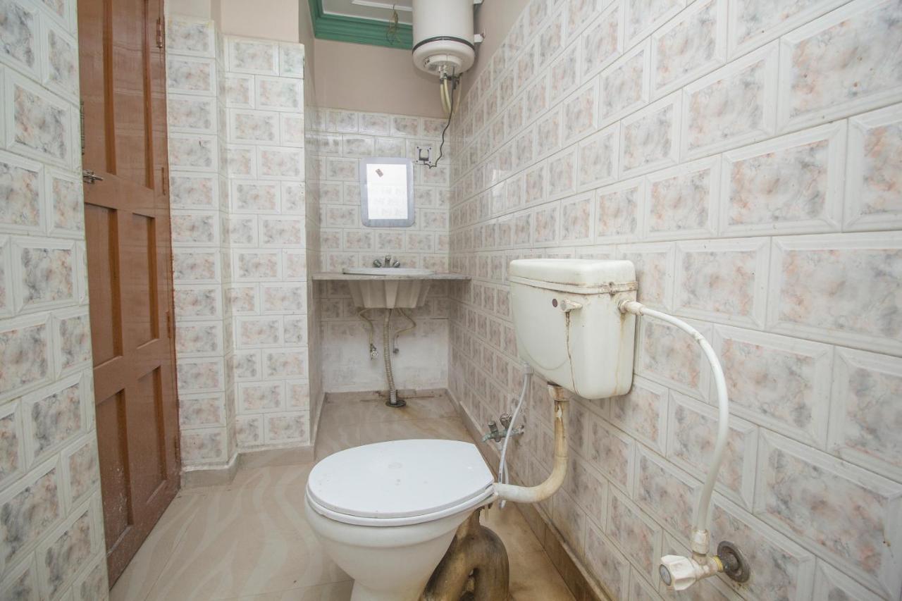 Oyo 48133 Hotel Payel Malda Екстер'єр фото