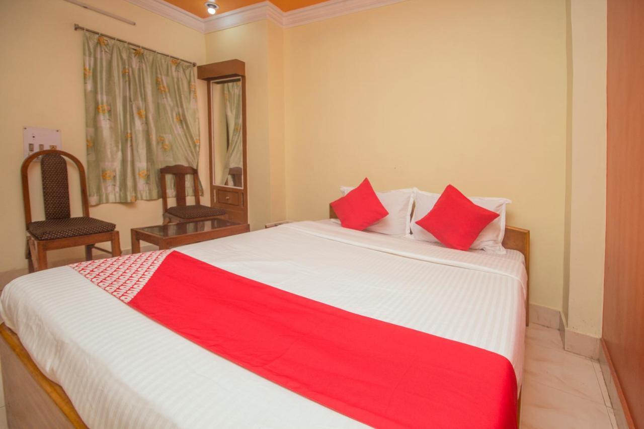 Oyo 48133 Hotel Payel Malda Екстер'єр фото