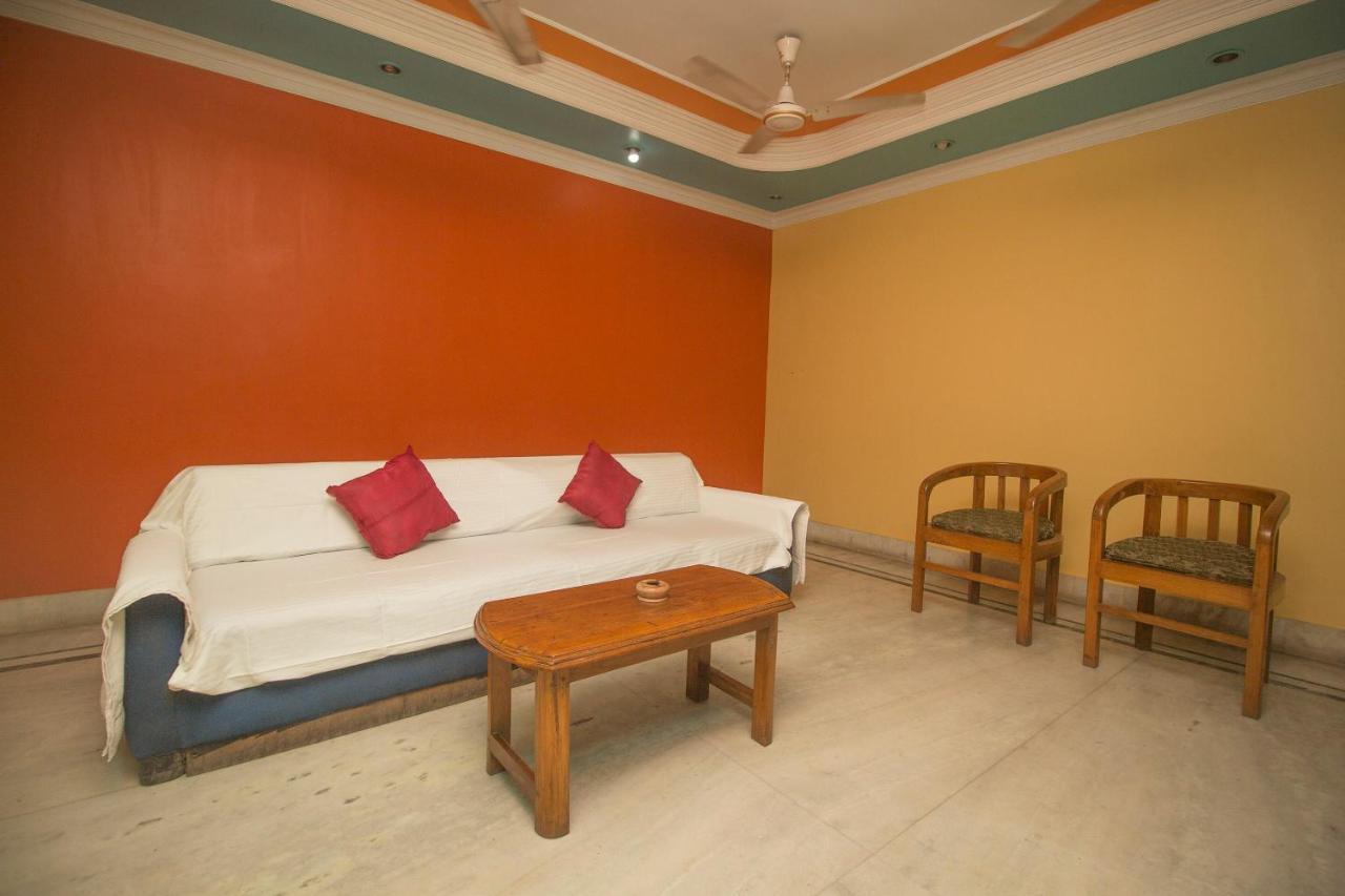 Oyo 48133 Hotel Payel Malda Екстер'єр фото